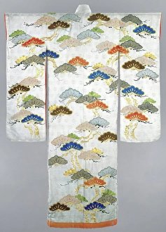 Young Woman's Long Overgarment, Kimono (Uchikake), 1800-1850. Creator: Unknown. Young Woman's Long Overgarment, Kimono (Uchikake), 1800-1850. Creator: Unknown