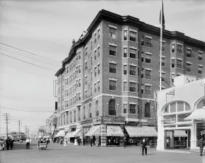 Multi Storey Prints: Young's Hotel, Atlantic City, between 1900 and 1910. Creator: Unknown