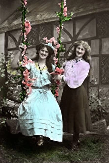 Dare Gallery: Zena (1887-1975) and Phyllis (1890-1975) Dare, English actresses, 1906.Artist: Foulsham and Banfield