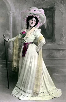 Dare Gallery: Zena Dare (1887-1975), English actress, 1906.Artist: Rotary Photo