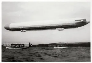 Hangar Prints: Zeppelin LZ3 airborne, Germany, c1906-1908 (1933)